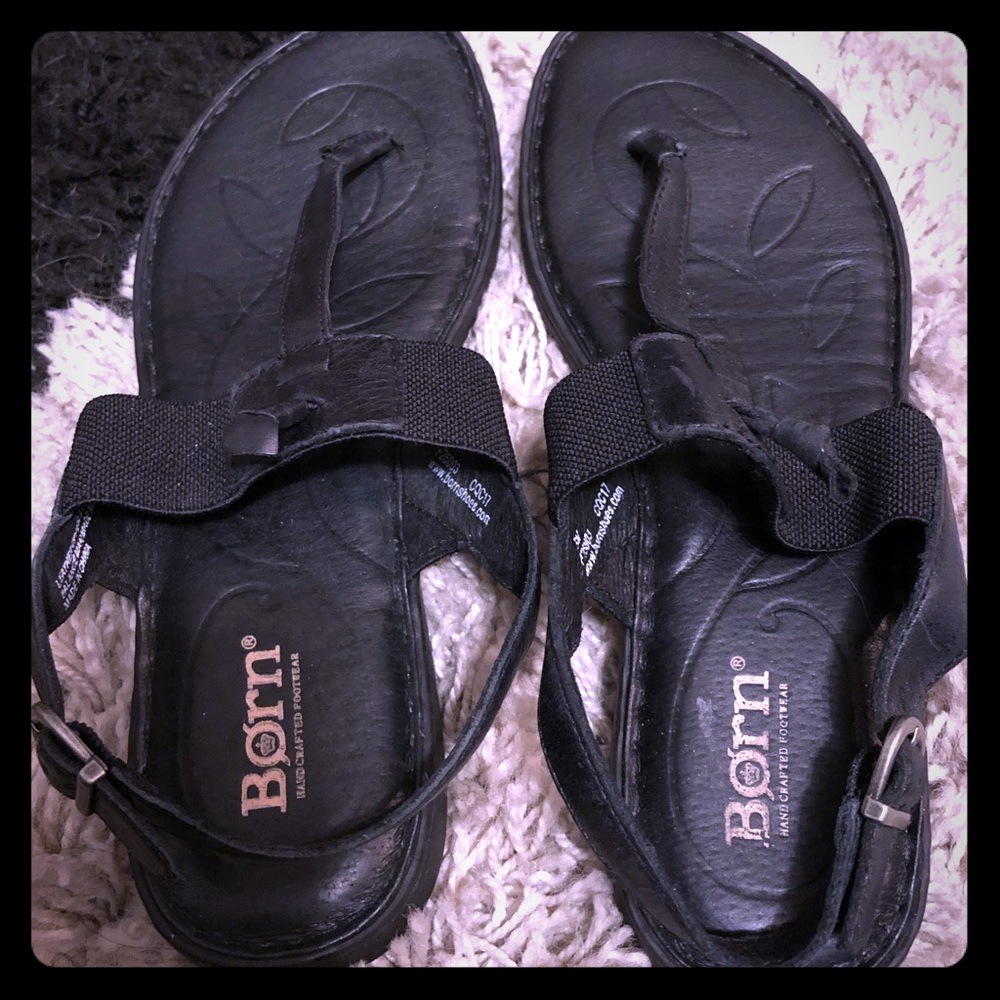 Born sandals